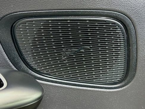 Used 2023 Mercedes-Benz GLC 300 4MATIC image 19