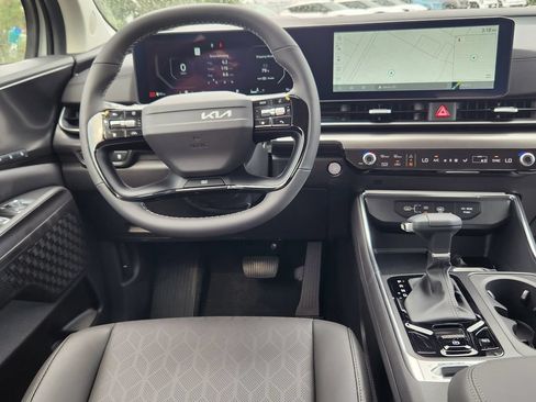 New 2027 Kia Carnival SX w/ Dark Edition Package FWD image 11