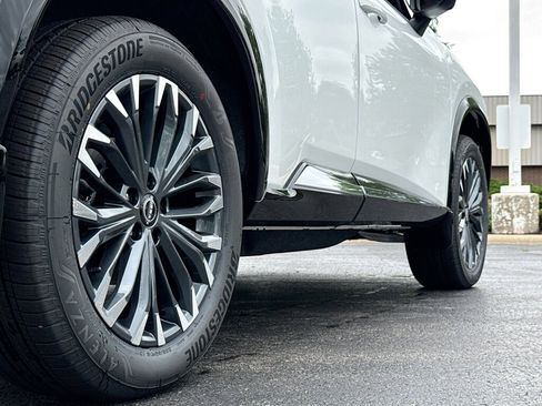 New 2026 Nissan Rogue Platinum AWD/4WD image 13