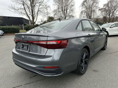 New 2026 Volkswagen Jetta SE image 5