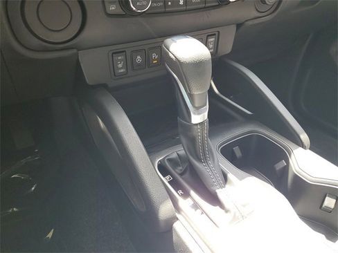 Certified 2023 Nissan Frontier SV w/ SV Convenience Package image 22