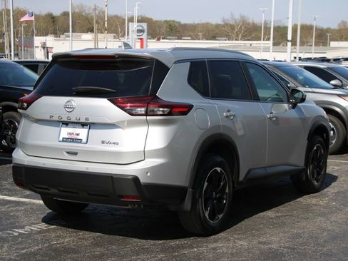 Certified 2024 Nissan Rogue SV w/ SV Premium Package AWD/4WD image 10