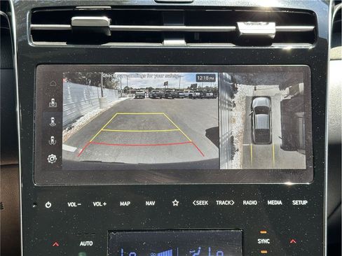 Used 2023 Hyundai Santa Cruz Limited AWD/4WD image 23