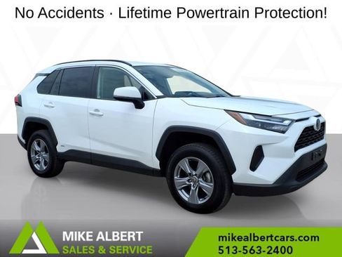 Used 2022 Toyota RAV4 XLE AWD/4WD image 1