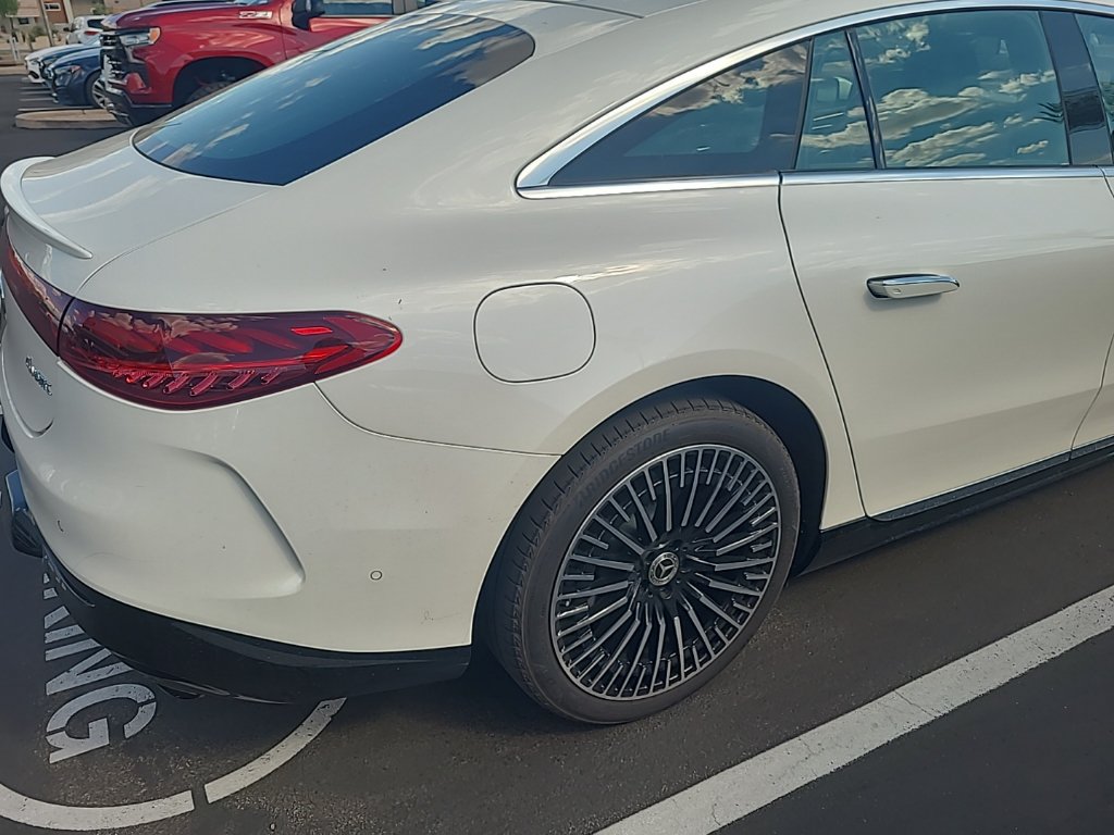 Certified 2023 Mercedes-Benz EQS 580 4MATIC Sedan image 5