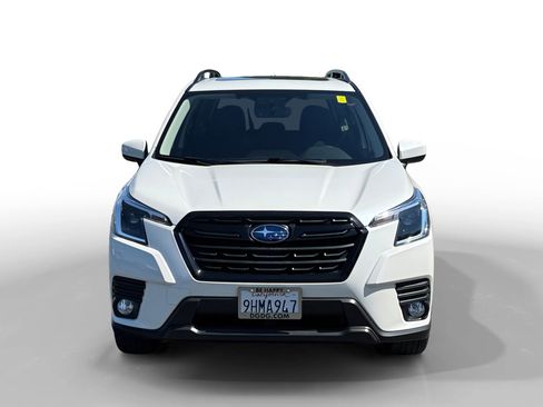 Used 2023 Subaru Forester Premium image 8