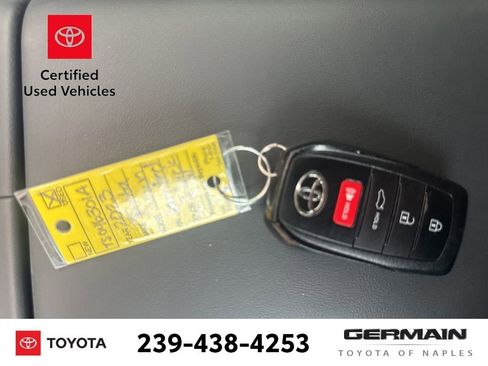 Used 2023 Toyota Crown AWD/4WD image 23