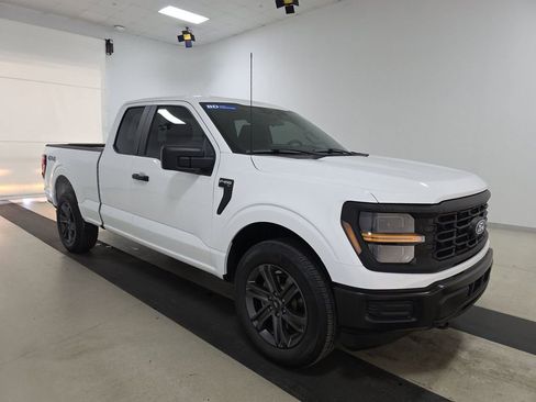 Used 2024 Ford F150 XL w/ Tow/Haul Package image 4