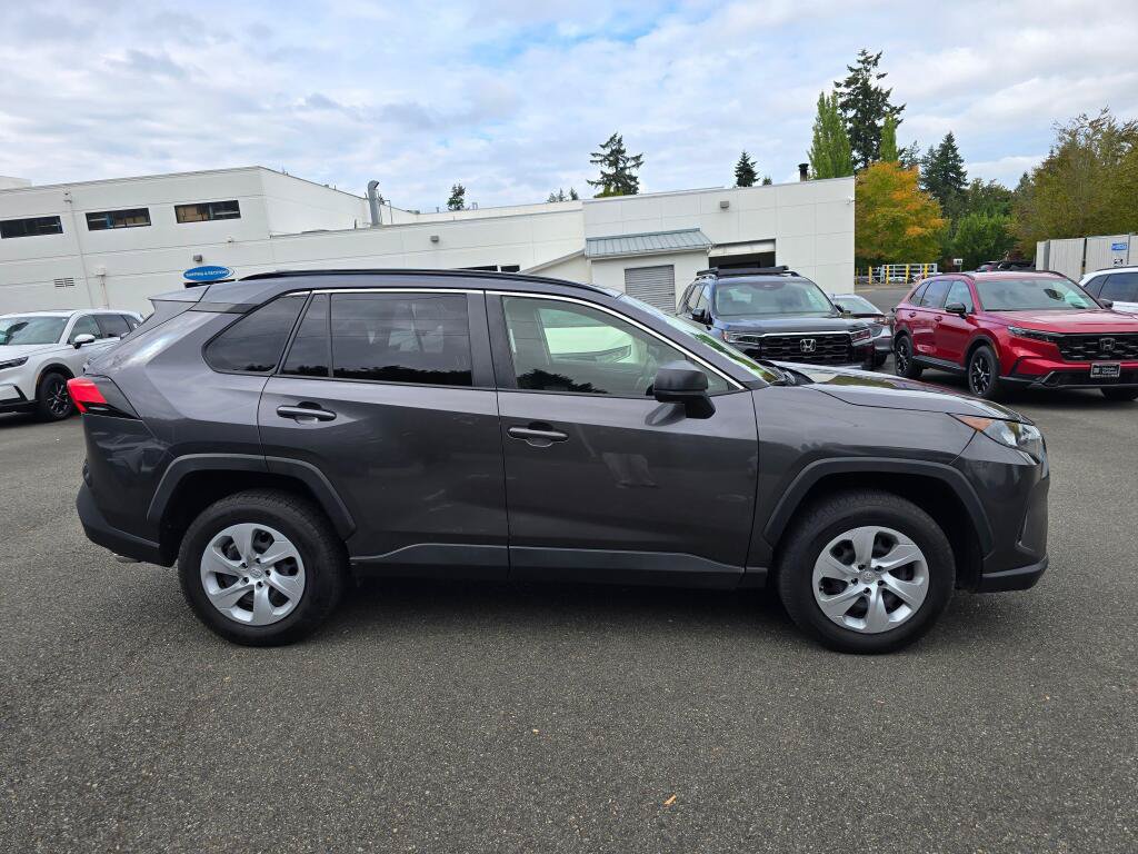 Used 2019 Toyota RAV4 LE w/ Carpet Mat Package AWD/4WD image 8