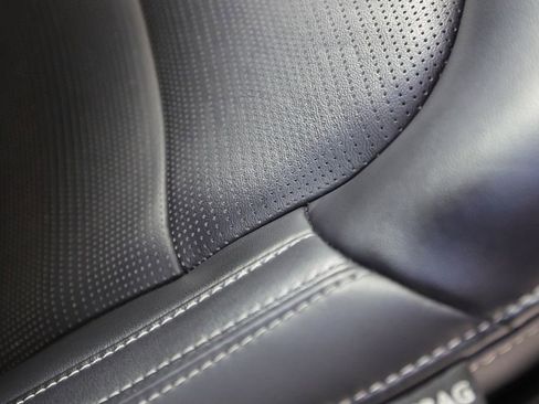 Used 2025 Ford Mustang GT Premium RWD image 36