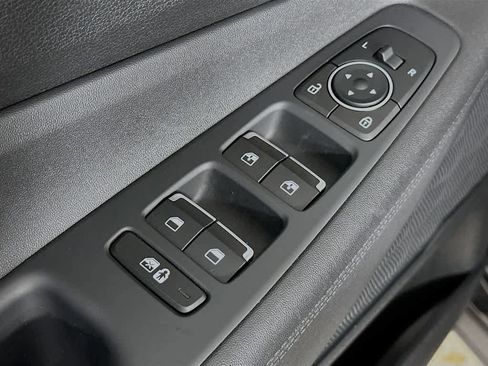 Used 2023 Hyundai Santa Fe SEL FWD image 29