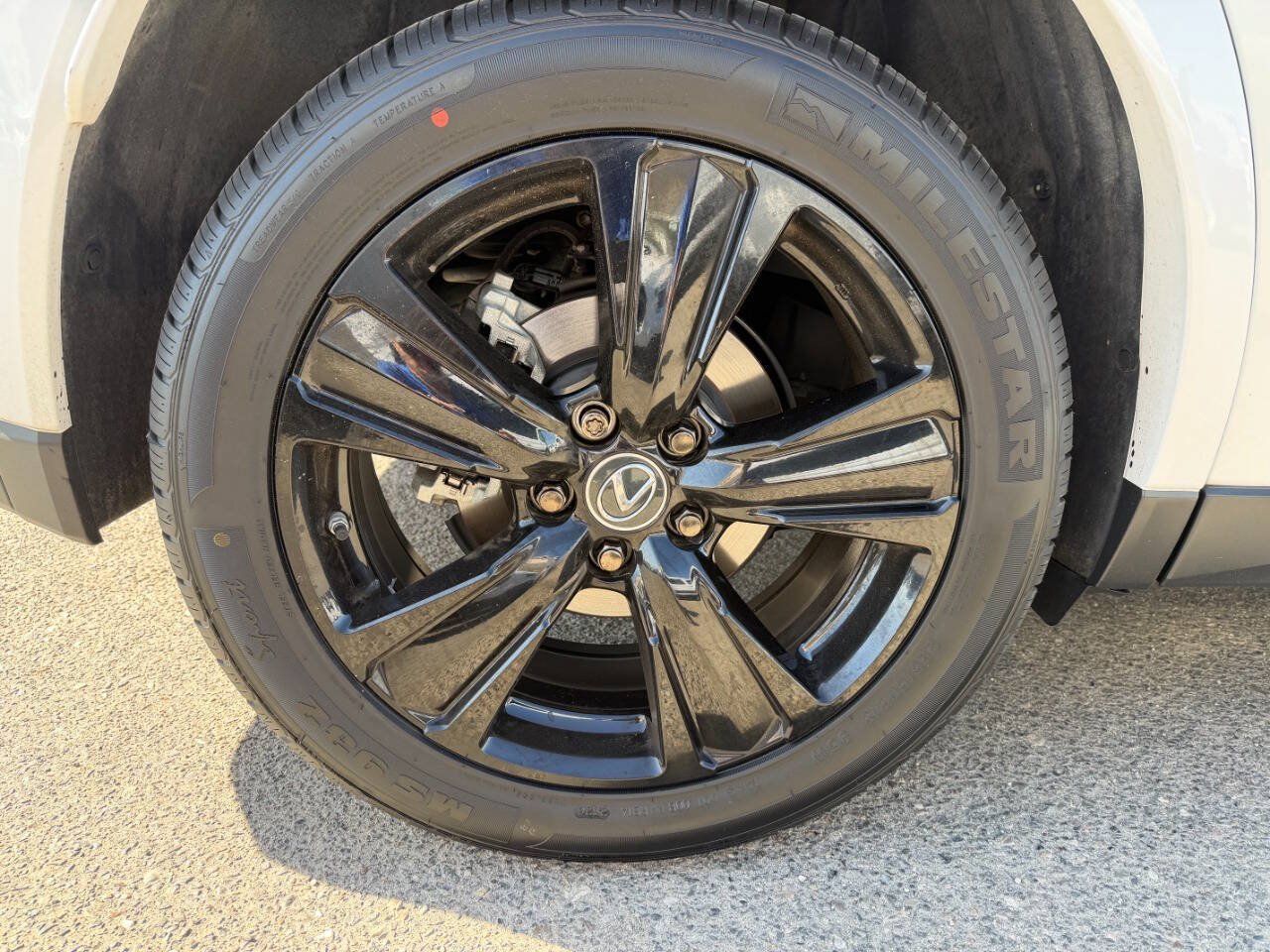 Used 2021 Lexus UX 250h w/ Premium Package AWD/4WD image 11