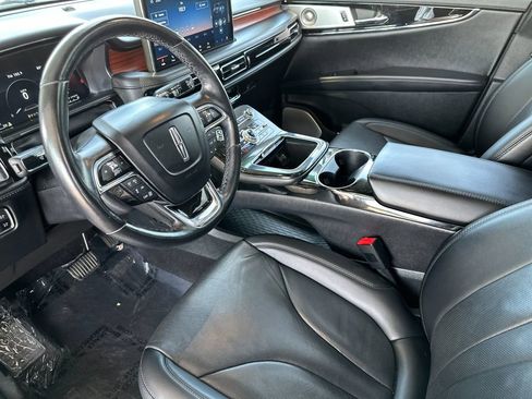 Certified 2023 Lincoln Nautilus Reserve w/ Equipment Group 202A AWD/4WD image 9