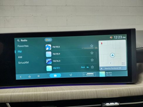New 2025 Hyundai Sonata Limited image 30