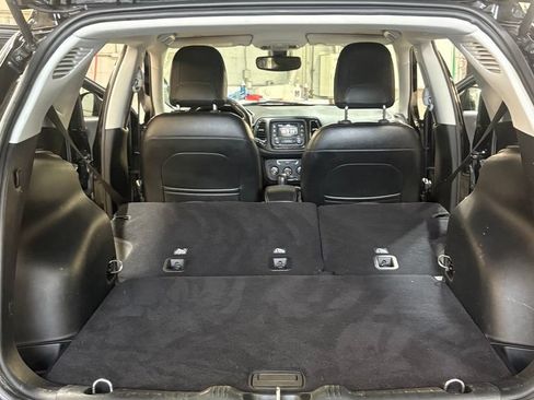 Used 2018 Jeep Compass Latitude AWD/4WD image 20