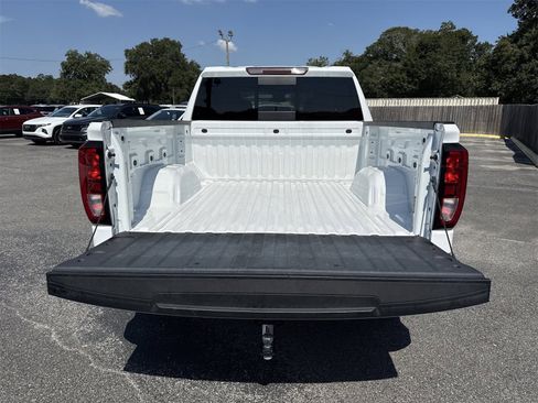 Used 2024 GMC Sierra 1500 SLE w/ Preferred Package image 28