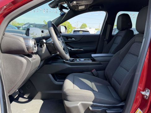 Certified 2025 Chevrolet Traverse LT w/ Driver Confidence Package FWD image 10