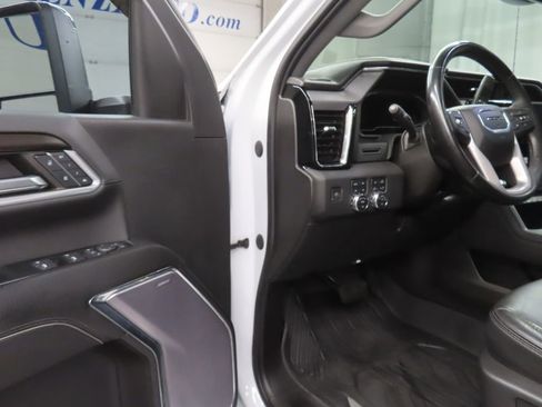 Used 2024 GMC Sierra 2500 Denali AWD/4WD image 62