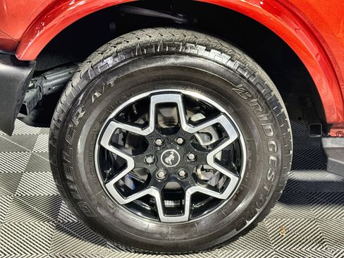 Used 2024 Ford Bronco Outer Banks image 12