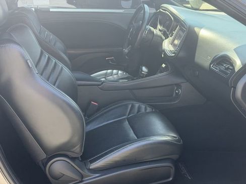 Used 2021 Dodge Challenger SRT Hellcat w/ Plus Package RWD image 18