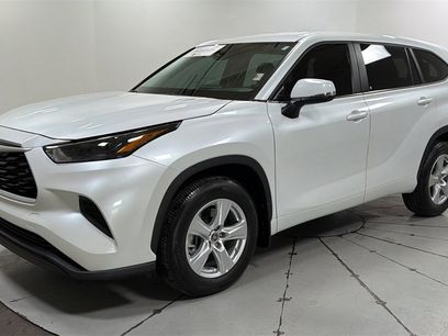 Used 2023 Toyota Highlander L