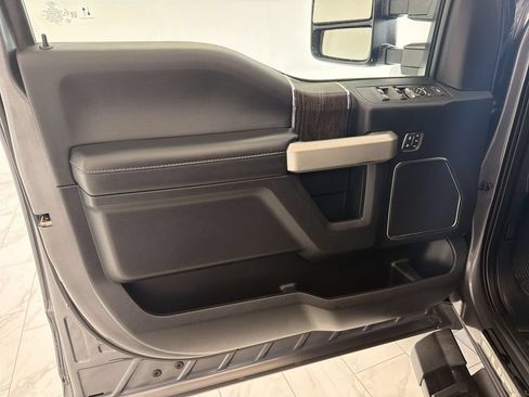 Used 2021 Ford F250 Lariat AWD/4WD image 23