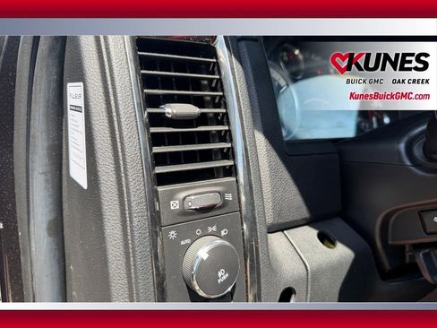 Used 2016 RAM 1500 Sport w/ Black Ram 1500 Sport Group AWD/4WD image 9