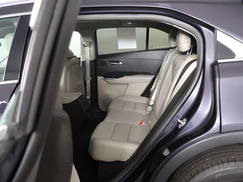 Used 2023 Cadillac XT4 Premium Luxury AWD/4WD image 33