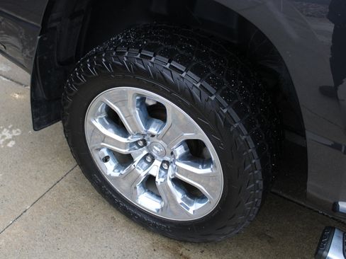 Used 2019 RAM 1500 Big Horn image 32