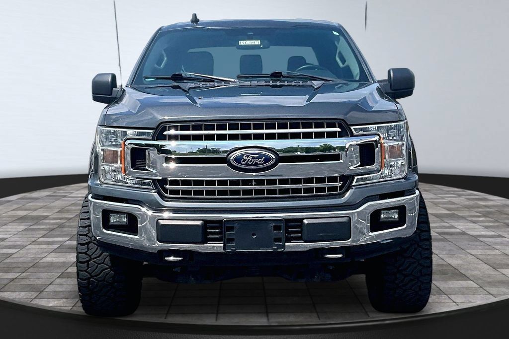 Used 2019 Ford F150 XLT w/ Equipment Group 302A Luxury AWD/4WD image 3