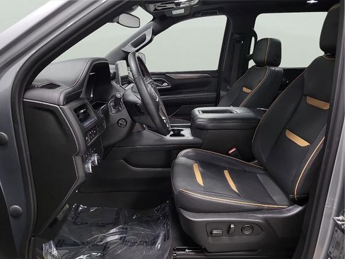 Used 2023 GMC Yukon XL AT4 AWD/4WD image 11