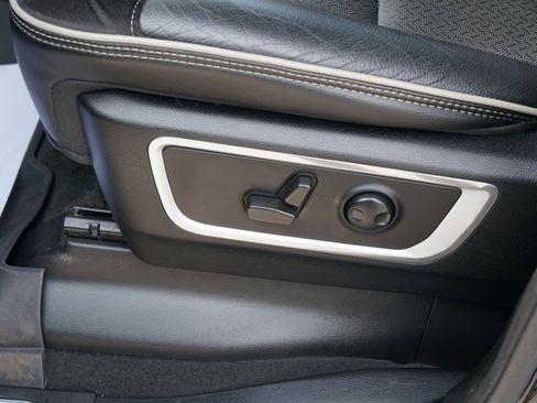 Used 2022 RAM 1500 Laramie image 16