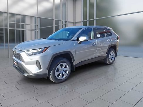 New 2025 Toyota RAV4 LE image 4