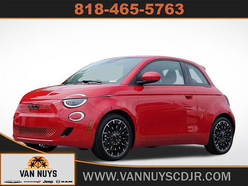 New 2024 FIAT 500 e (RED) image 1