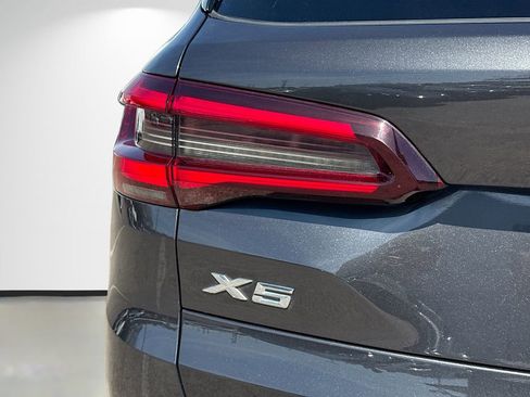 Used 2021 BMW X5 xDrive40i w/ Premium Package image 10