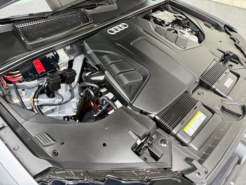 Used 2019 Audi Q7 3.0T Prestige AWD/4WD image 13