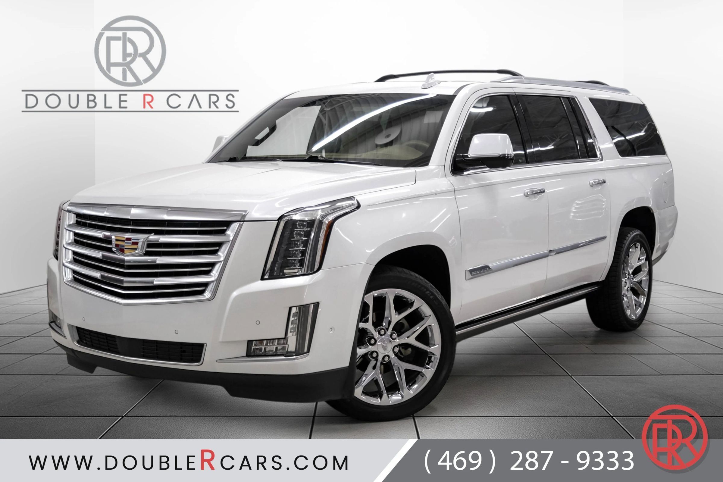 Used 2017 Cadillac Escalade ESV Platinum AWD/4WD image 1
