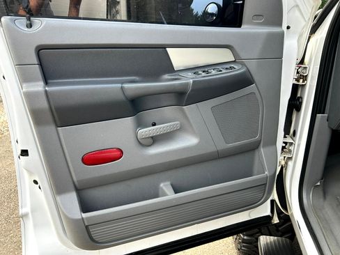 Used 2007 Dodge Ram 1500 Truck SLT w/ Trailer Tow Group image 10