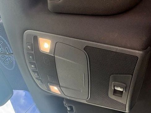 Used 2015 Ford F150 XLT w/ Equipment Group 302A Luxury AWD/4WD image 17