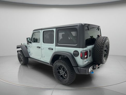 Used 2024 Jeep Wrangler Unlimited AWD/4WD image 7