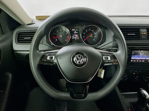 Used 2016 Volkswagen Jetta S image 11