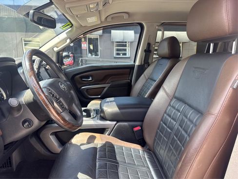 Used 2017 Nissan Titan Platinum Reserve RWD image 9