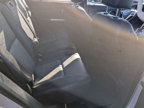 Used 2011 Ford Edge Sport w/ Driver Entry Pkg image 27