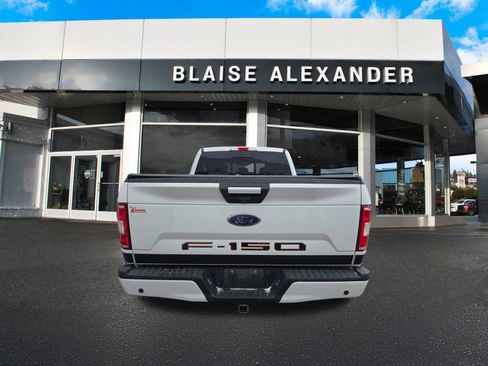 Used 2018 Ford F150 XLT w/ Equipment Group 302A Luxury image 6