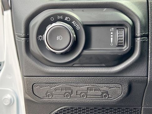 New 2025 Jeep Wrangler Sahara image 15