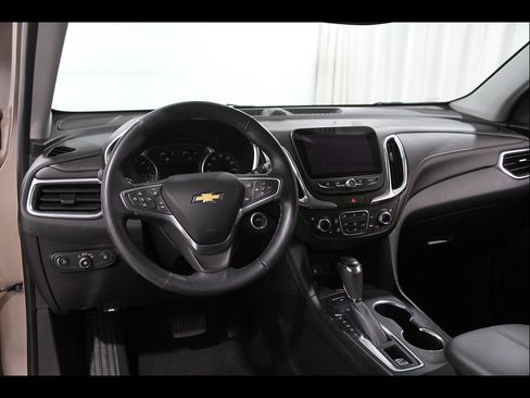 Used 2018 Chevrolet Equinox Premier FWD image 6