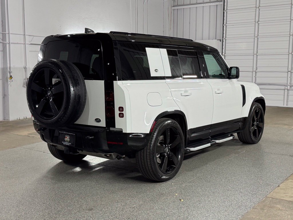 Used 2023 Land Rover Defender 110 X-Dynamic SE AWD/4WD image 13