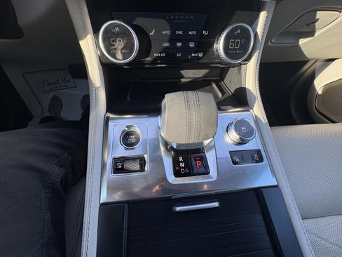 Used 2021 Jaguar F-PACE S image 33