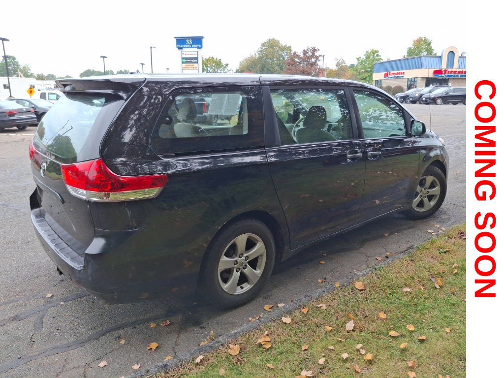 Used 2013 Toyota Sienna L FWD image 5