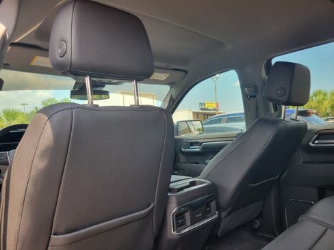Used 2023 GMC Sierra 1500 SLT w/ SLT Premium Package RWD image 23